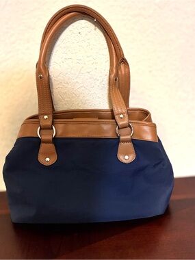 Croft & Barrow Navy and Tan Women's Handbag